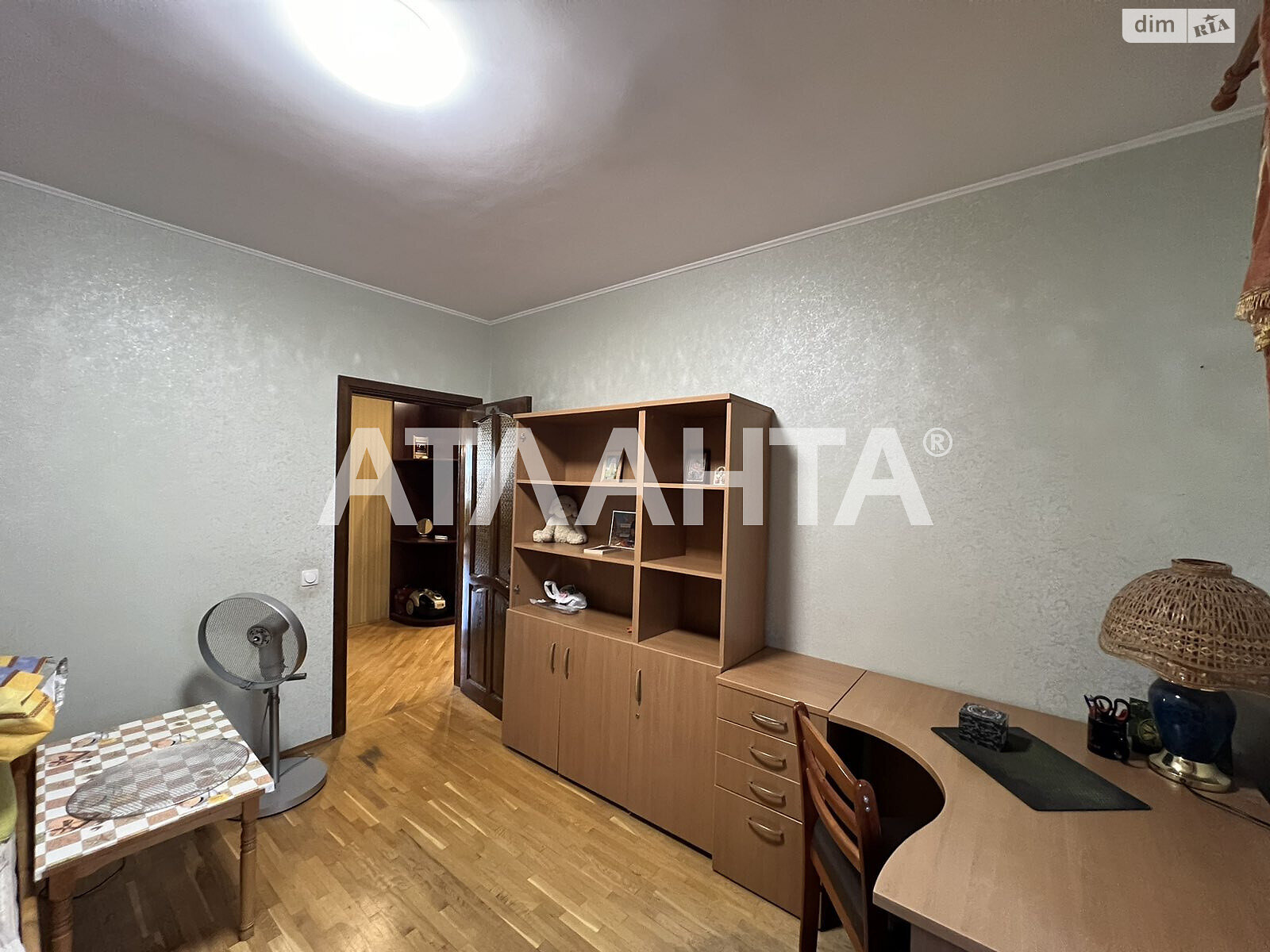 Продаж трикімнатної квартири в Києві, на вул. Степана Рудницького, район Голосіївський фото 1 Продаж трикімнатної квартири в Києві, на вул. Степана Рудницького, район Голосіївський фото 1