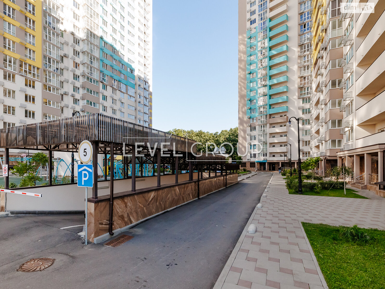 Продажа трехкомнатной квартиры в Киеве, на ул. Академика Заболотного 15Г, район Голосеевский фото 1 Продажа трехкомнатной квартиры в Киеве, на ул. Академика Заболотного 15Г, район Голосеевский фото 1