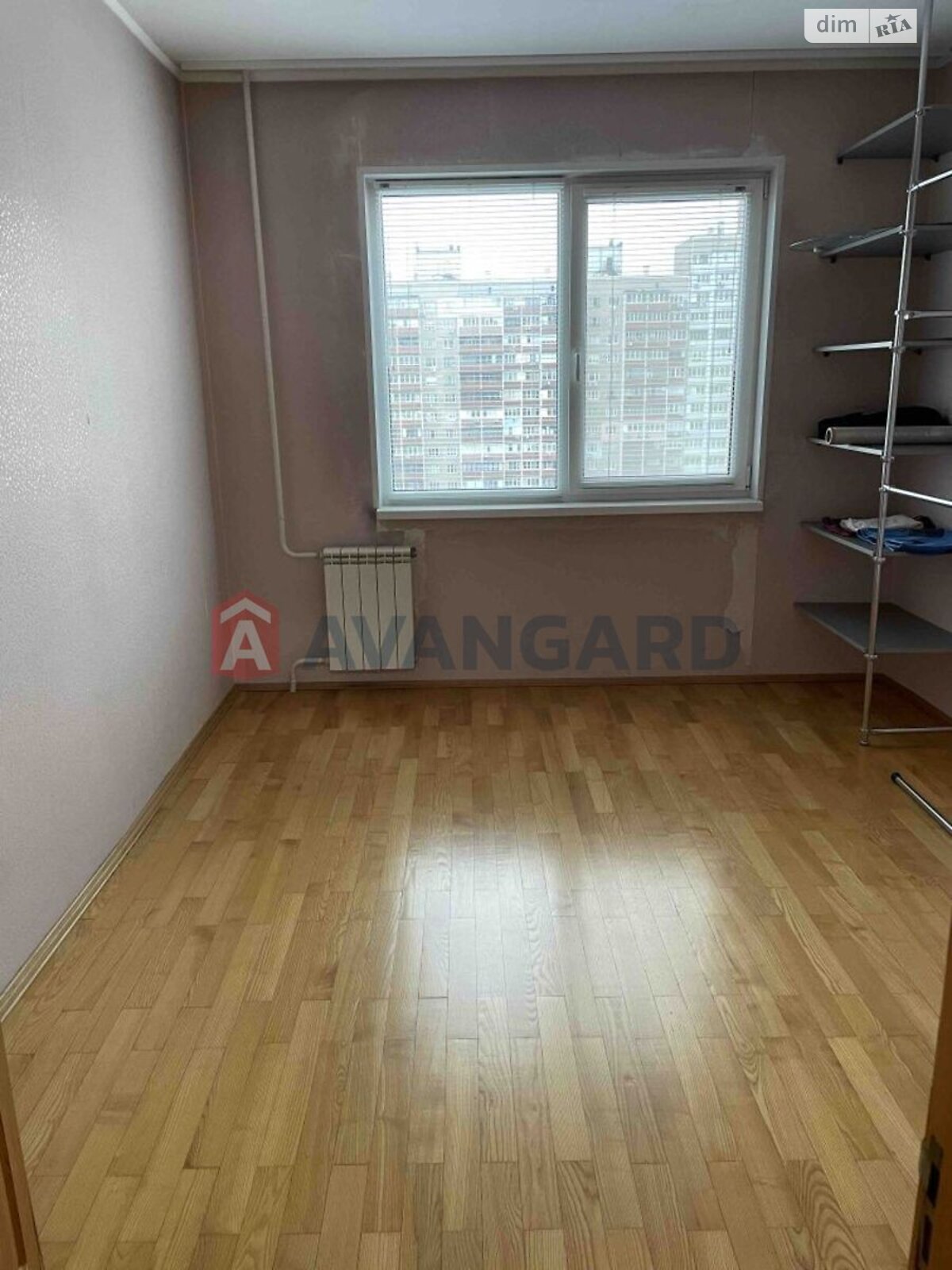 Продажа трехкомнатной квартиры в Киеве, на ул. Академика Заболотного 80, район Голосеевский фото 1 Продажа трехкомнатной квартиры в Киеве, на ул. Академика Заболотного 80, район Голосеевский фото 1