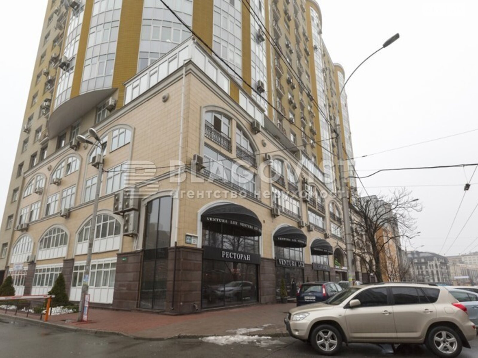 Продаж трикімнатної квартири в Києві, на вул. Антоновича 72, район Голосіївський фото 1