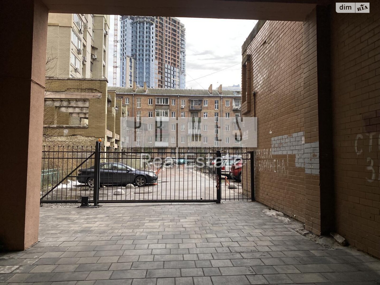Продажа трехкомнатной квартиры в Киеве, на ул. Антоновича 122, район Голосеевский фото 1 Продажа трехкомнатной квартиры в Киеве, на ул. Антоновича 122, район Голосеевский фото 1