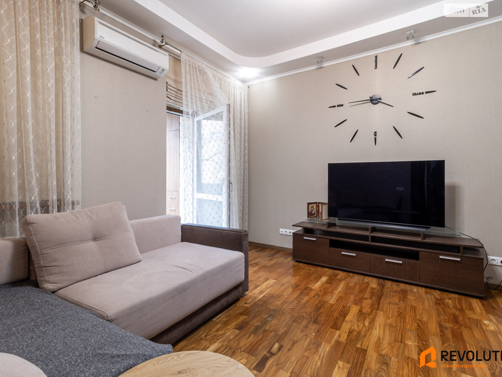 Продаж двокімнатної квартири в Києві, на вул. Антоновича 38В, район Голосіївський фото 1 Продаж двокімнатної квартири в Києві, на вул. Антоновича 38В, район Голосіївський фото 1