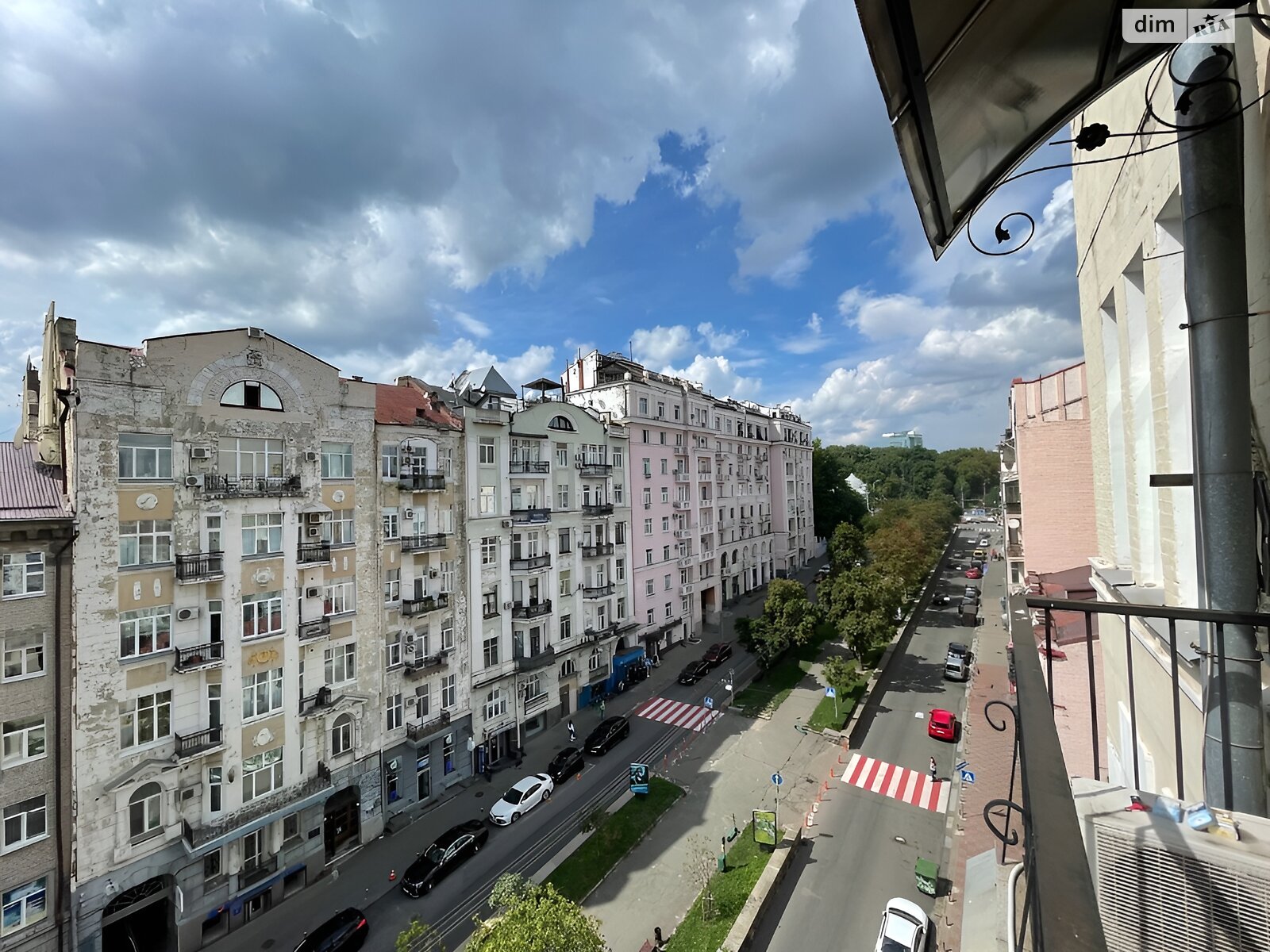 Продажа четырехкомнатной квартиры в Киеве, на ул. Антоновича 9, район Голосеевский фото 1