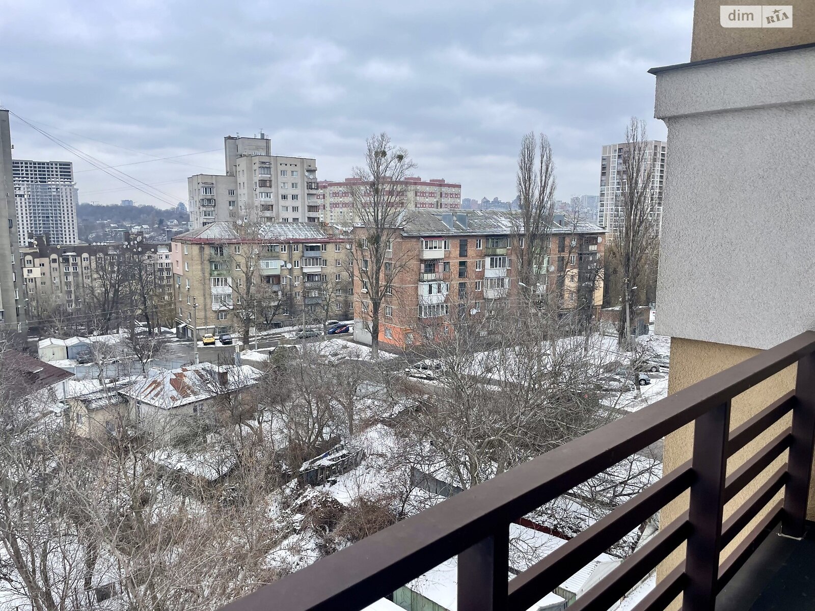 Продажа трехкомнатной квартиры в Киеве, на ул. Батумская 9Б, район Голосеевский фото 1