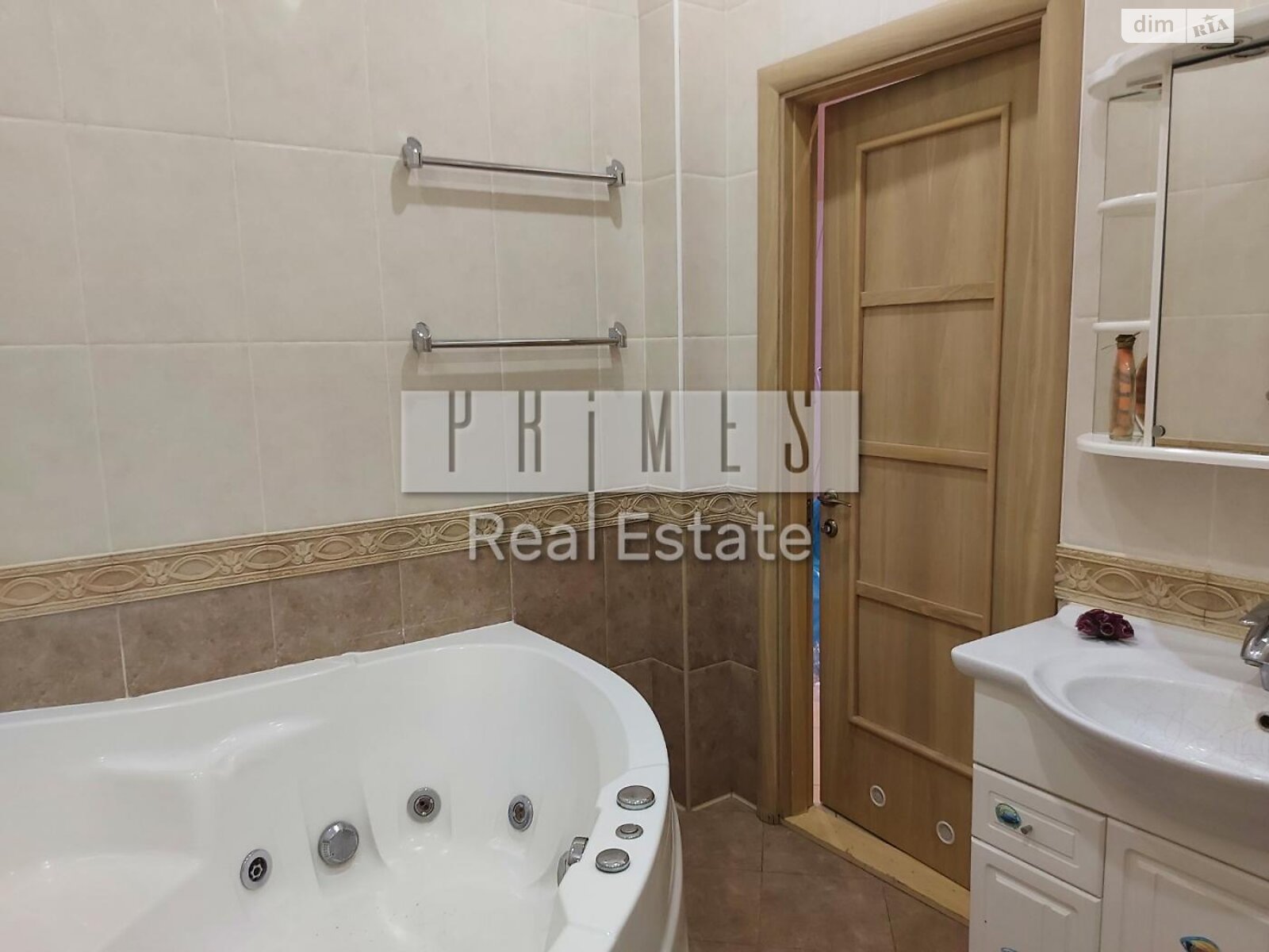 Продажа трехкомнатной квартиры в Киеве, на ул. Большая Васильковская 14, район Голосеевский фото 1