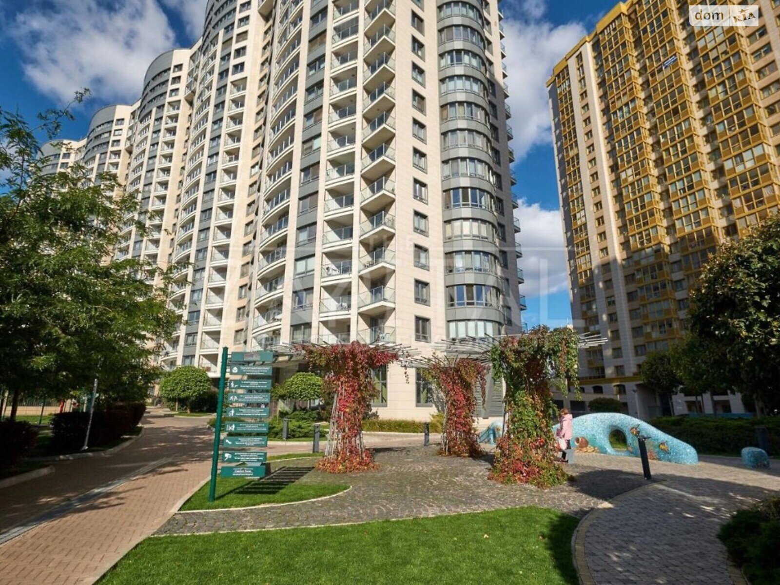 Продаж чотирикімнатної квартири в Києві, на вул. Деміївська, район Голосіївський фото 1 Продаж чотирикімнатної квартири в Києві, на вул. Деміївська, район Голосіївський фото 1