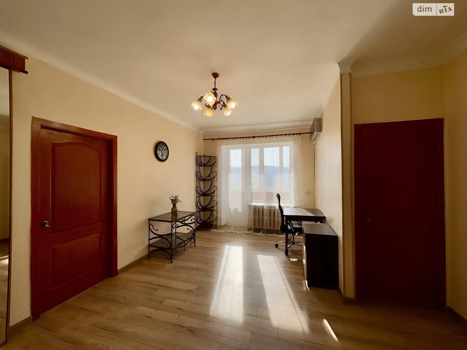 Продаж двокімнатної квартири в Києві, на просп. Голосіївський 74, район Голосіївський фото 1 Продаж двокімнатної квартири в Києві, на просп. Голосіївський 74, район Голосіївський фото 1