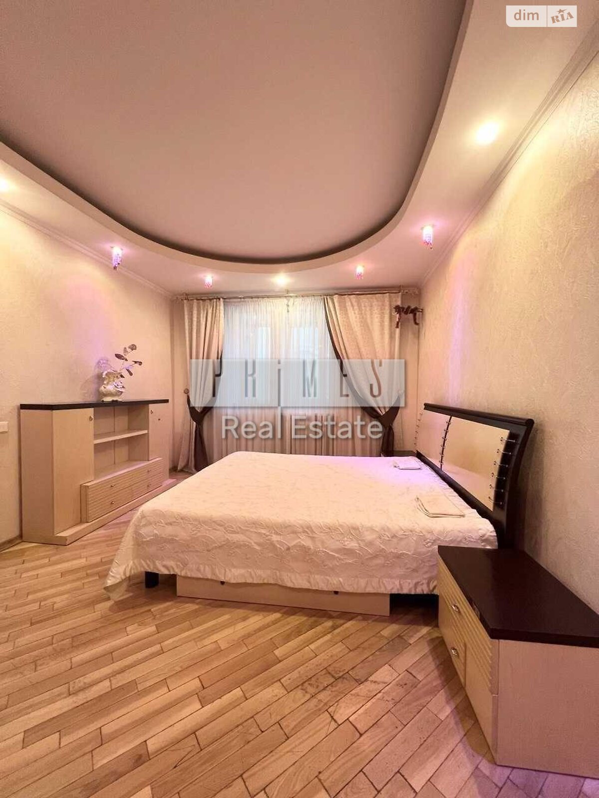 Продажа четырехкомнатной квартиры в Киеве, на просп. Голосеевский 68, район Голосеевский фото 1 Продажа четырехкомнатной квартиры в Киеве, на просп. Голосеевский 68, район Голосеевский фото 1