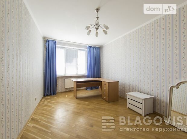 Продажа четырехкомнатной квартиры в Киеве, на просп. Голосеевский 68, район Голосеевский фото 1 Продажа четырехкомнатной квартиры в Киеве, на просп. Голосеевский 68, район Голосеевский фото 1