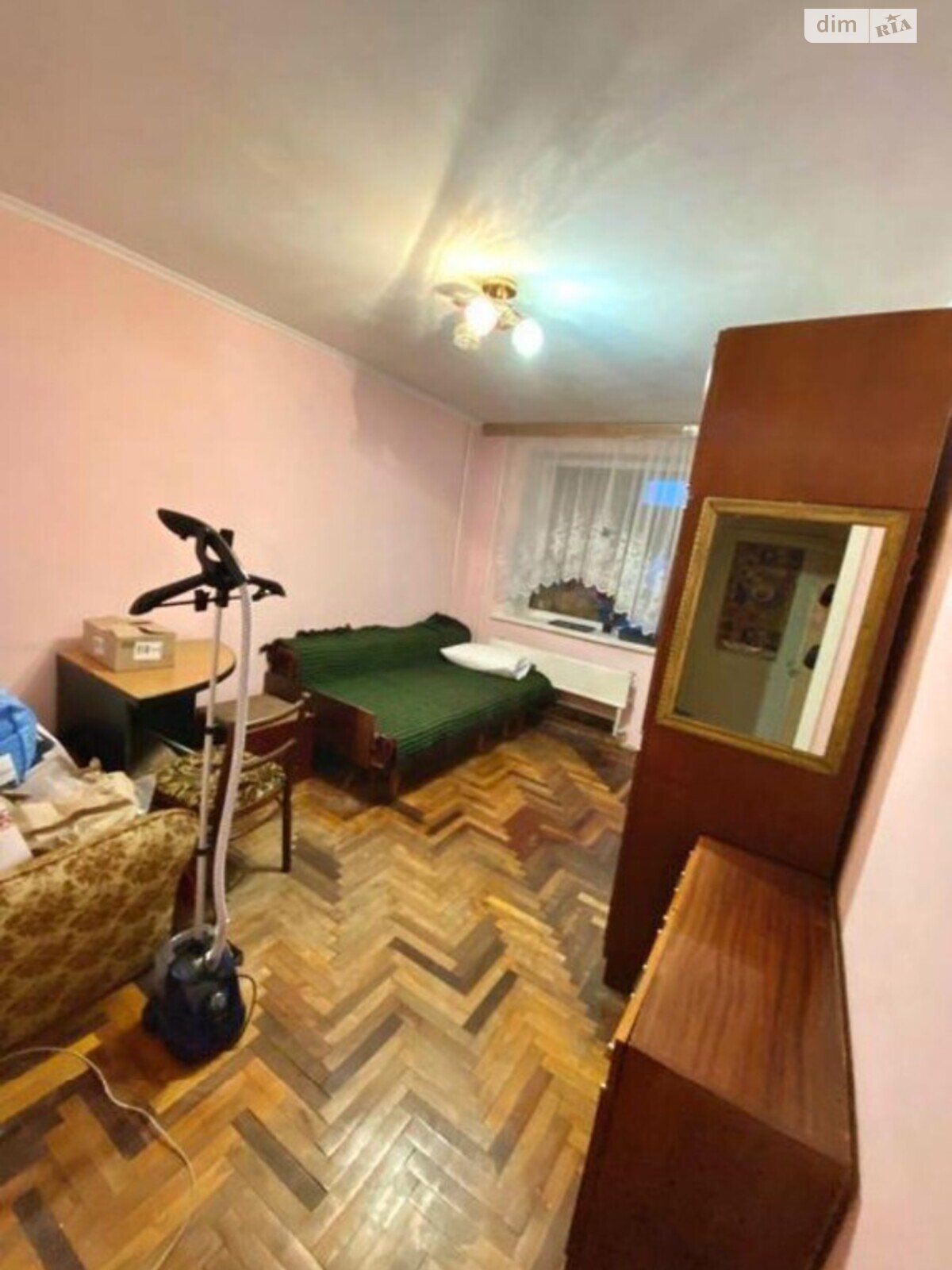Продажа трехкомнатной квартиры в Киеве, на просп. Голосеевский 15, район Голосеевский фото 1