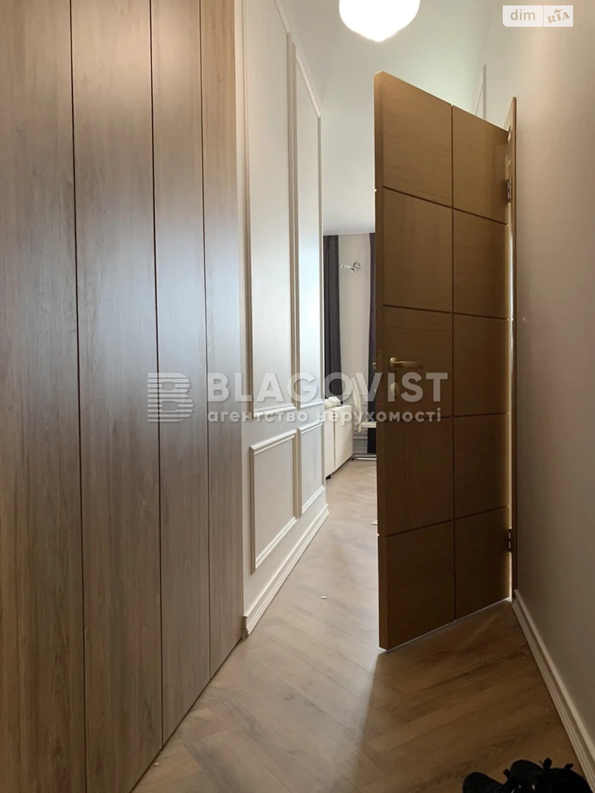 Продажа однокомнатной квартиры в Киеве, на ул. Жилянская 68, район Голосеевский фото 1 Продажа однокомнатной квартиры в Киеве, на ул. Жилянская 68, район Голосеевский фото 1
