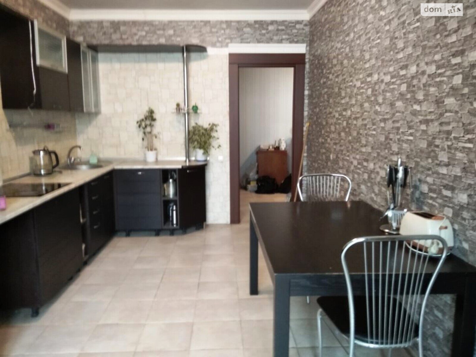 Продаж трикімнатної квартири в Києві, на вул. Юлії Здановської 52/3, район Голосіївський фото 1 Продаж трикімнатної квартири в Києві, на вул. Юлії Здановської 52/3, район Голосіївський фото 1