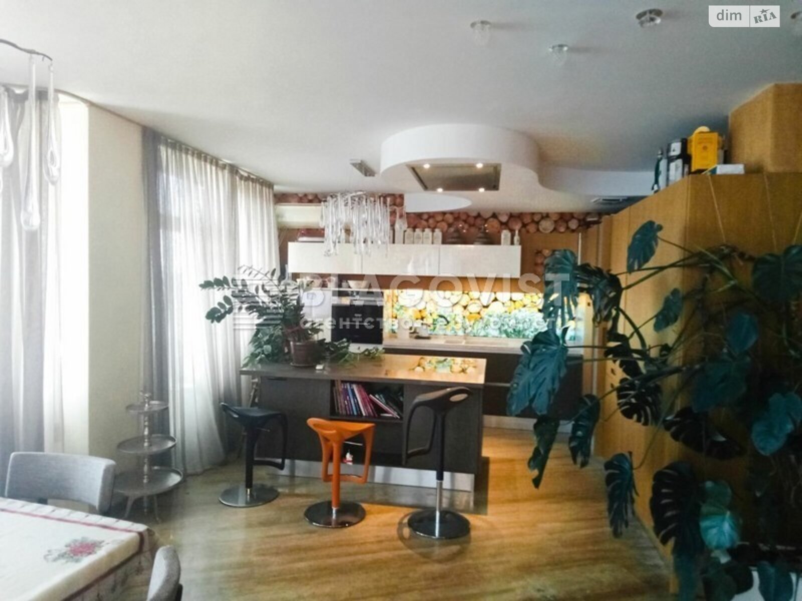 Продажа трехкомнатной квартиры в Киеве, на ул. Ломоносова 75А, район Голосеевский фото 1