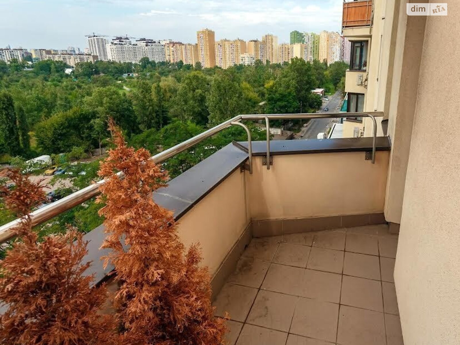 Продажа четырехкомнатной квартиры в Киеве, на ул. Ломоносова 73-79, район Голосеевский фото 1