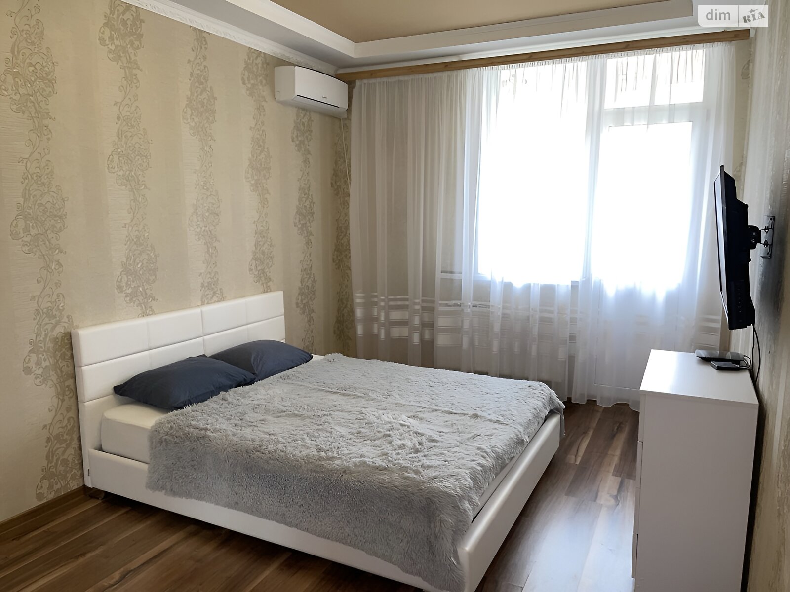 Продаж однокімнатної квартири в Києві, на вул. Юлії Здановської 50/2, район Голосіївський фото 1 Продаж однокімнатної квартири в Києві, на вул. Юлії Здановської 50/2, район Голосіївський фото 1