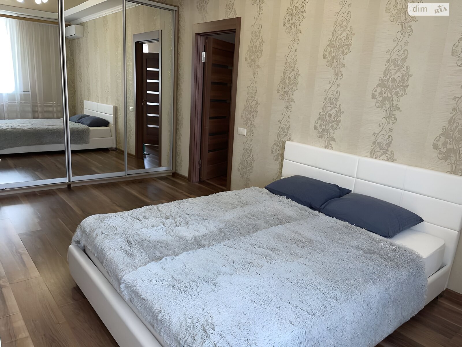 Продаж однокімнатної квартири в Києві, на вул. Юлії Здановської 50/2, район Голосіївський фото 1 Продаж однокімнатної квартири в Києві, на вул. Юлії Здановської 50/2, район Голосіївський фото 1