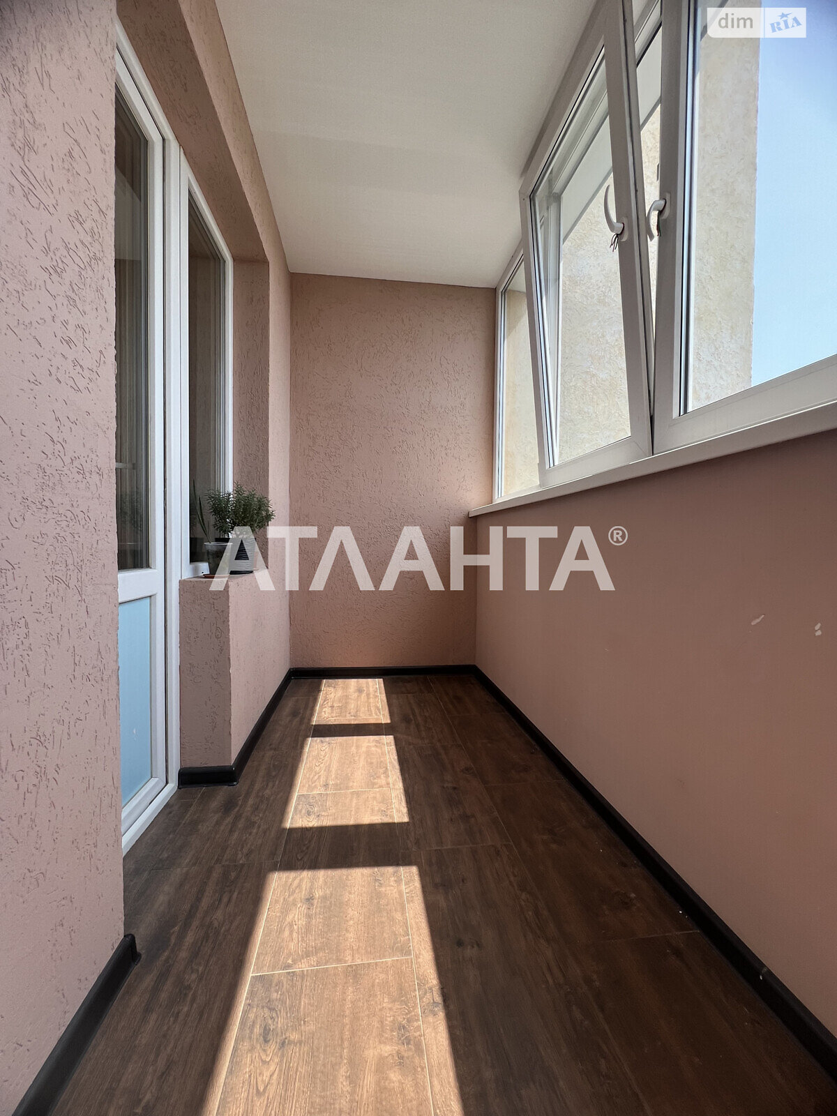 Продажа двухкомнатной квартиры в Киеве, на ул. Юлии Здановской, район Голосеевский фото 1 Продажа двухкомнатной квартиры в Киеве, на ул. Юлии Здановской, район Голосеевский фото 1
