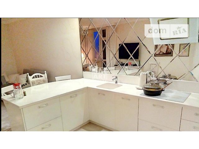 Продажа квартиры, 3 ком., Киев, р‑н. Голосеевский, ст.м. Выставочный центр, Ломоносова Продажа квартиры, 3 ком., Киев, р‑н. Голосеевский, ст.м. Выставочный центр, Ломоносова