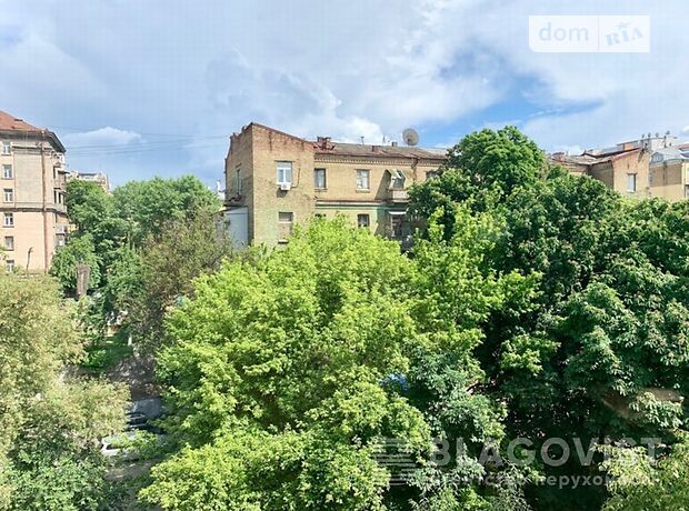 Продажа четырехкомнатной квартиры в Киеве, на ул. Льва Толстого 23, район Голосеевский фото 1 Продажа четырехкомнатной квартиры в Киеве, на ул. Льва Толстого 23, район Голосеевский фото 1