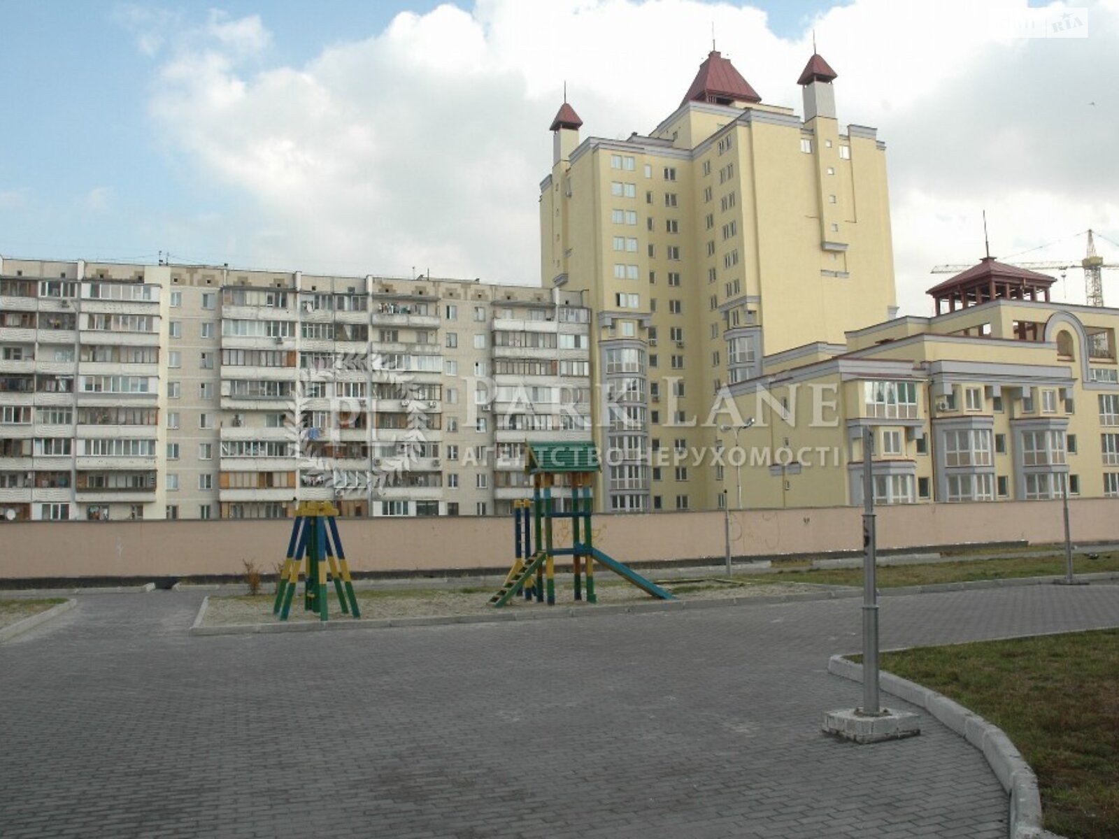 Продажа четырехкомнатной квартиры в Киеве, на ул. Макеевская 10А, район Голосеевский фото 1