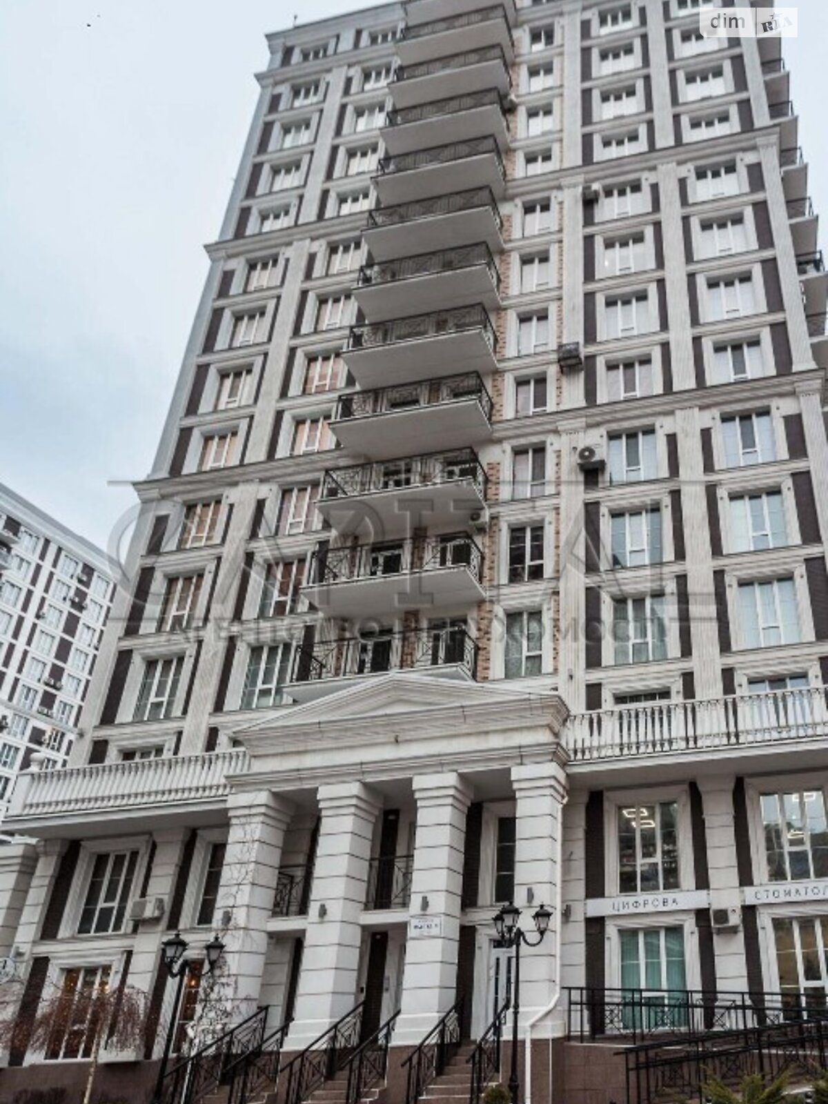 Продажа трехкомнатной квартиры в Киеве, на ул. Михаила Максимовича, район Голосеевский фото 1 Продажа трехкомнатной квартиры в Киеве, на ул. Михаила Максимовича, район Голосеевский фото 1
