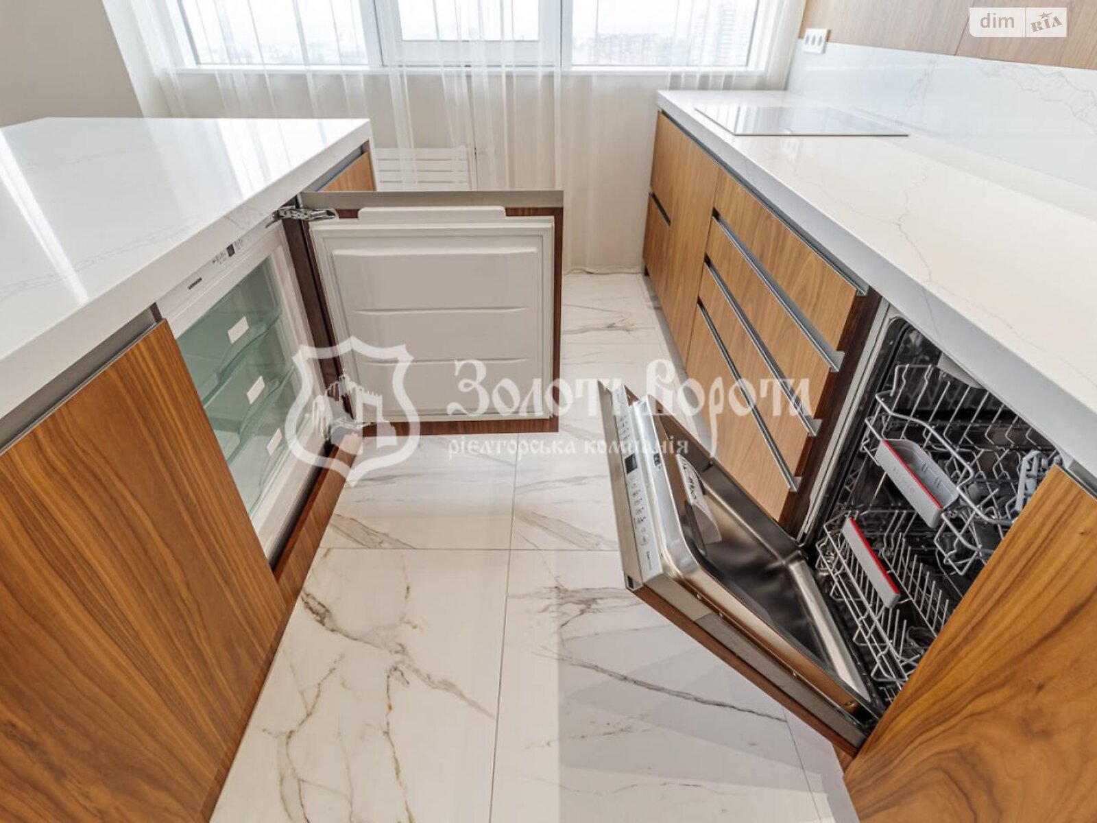 Продажа четырехкомнатной квартиры в Киеве, на ул. Юлии Здановской 75А, район Голосеевский фото 1 Продажа четырехкомнатной квартиры в Киеве, на ул. Юлии Здановской 75А, район Голосеевский фото 1