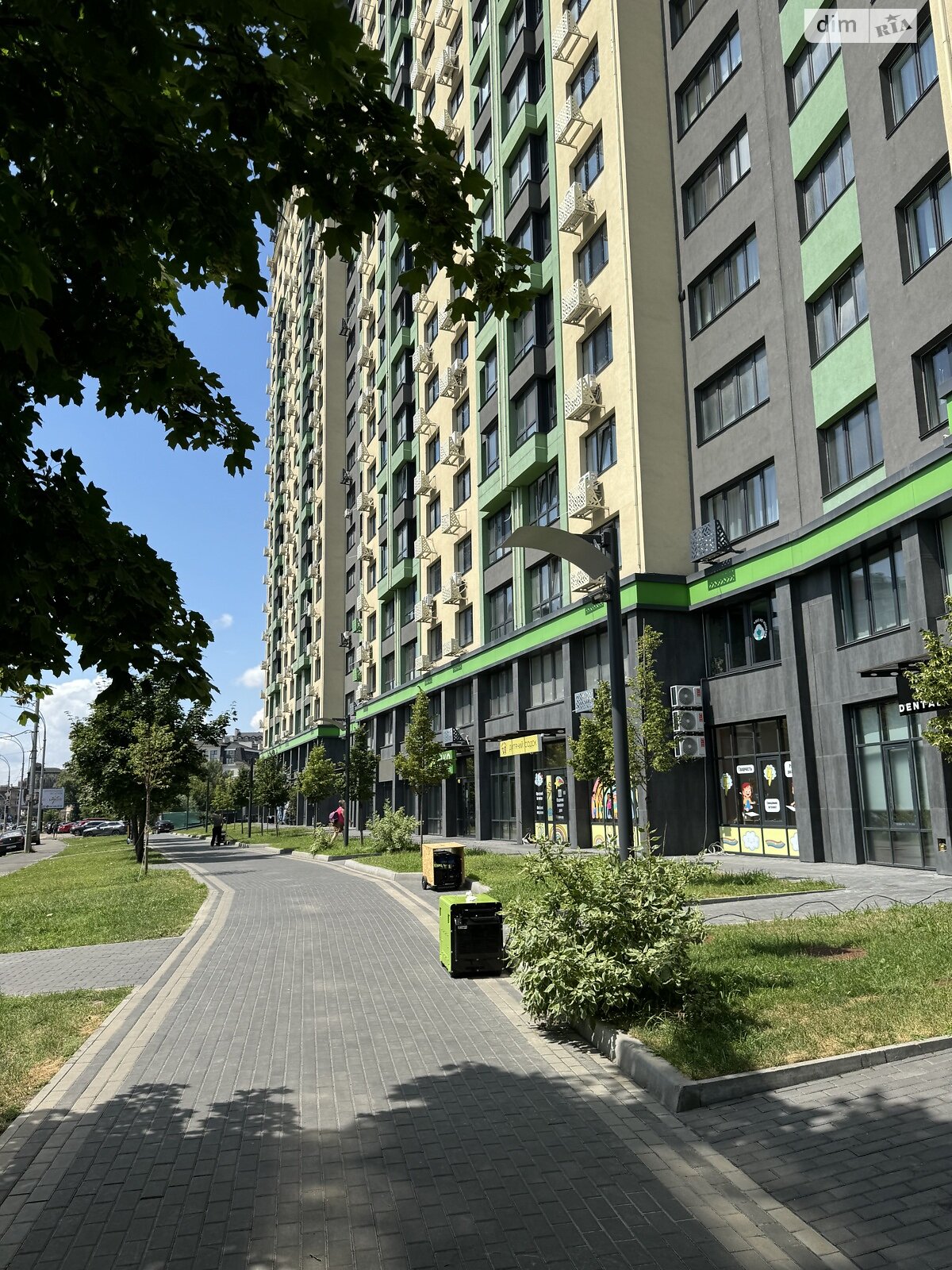 Продаж трикімнатної квартири в Києві, на вул. Михайла Максимовича 32А, район Голосіївський фото 1 Продаж трикімнатної квартири в Києві, на вул. Михайла Максимовича 32А, район Голосіївський фото 1