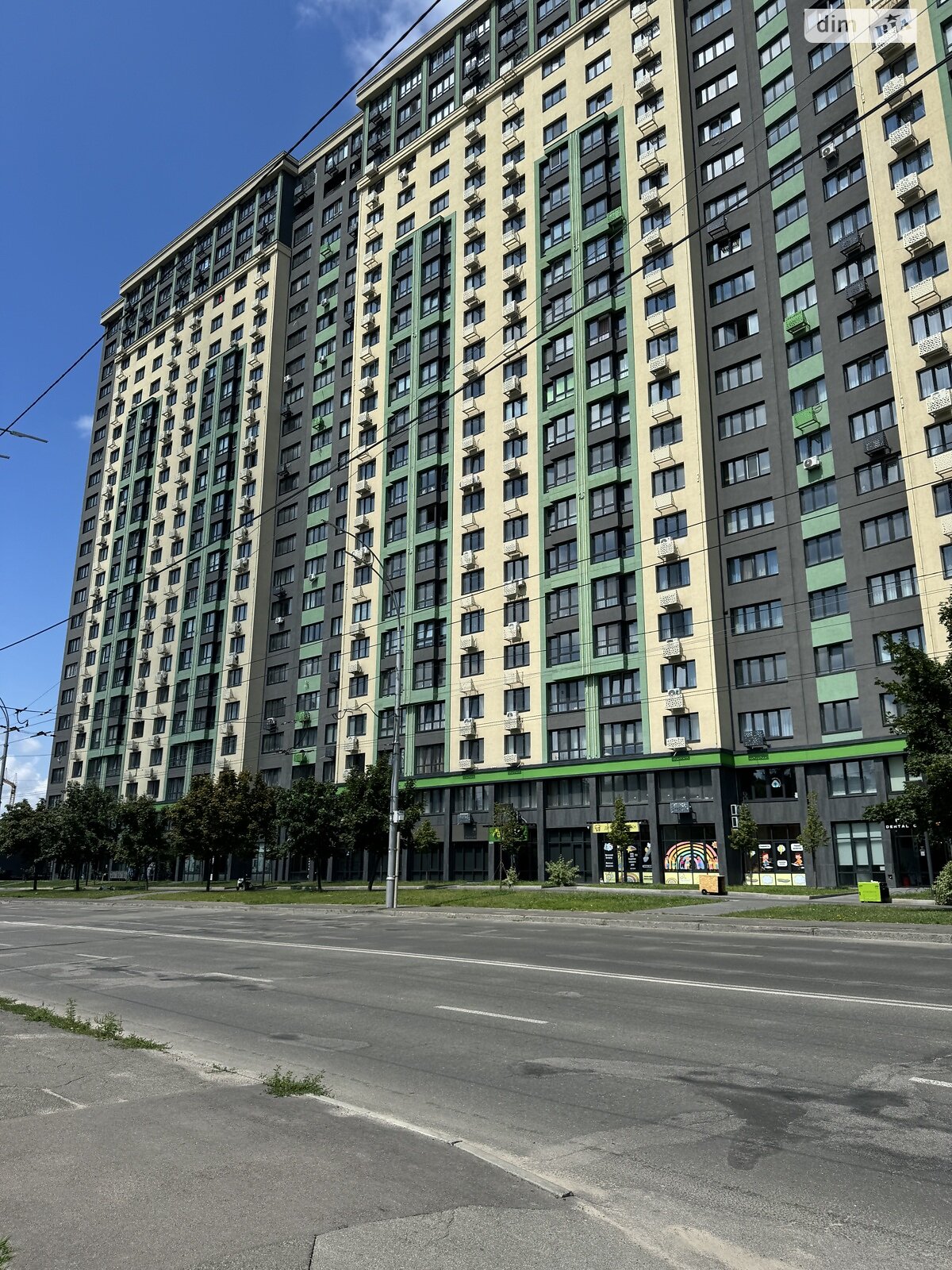 Продаж трикімнатної квартири в Києві, на вул. Михайла Максимовича 32А, район Голосіївський фото 1 Продаж трикімнатної квартири в Києві, на вул. Михайла Максимовича 32А, район Голосіївський фото 1