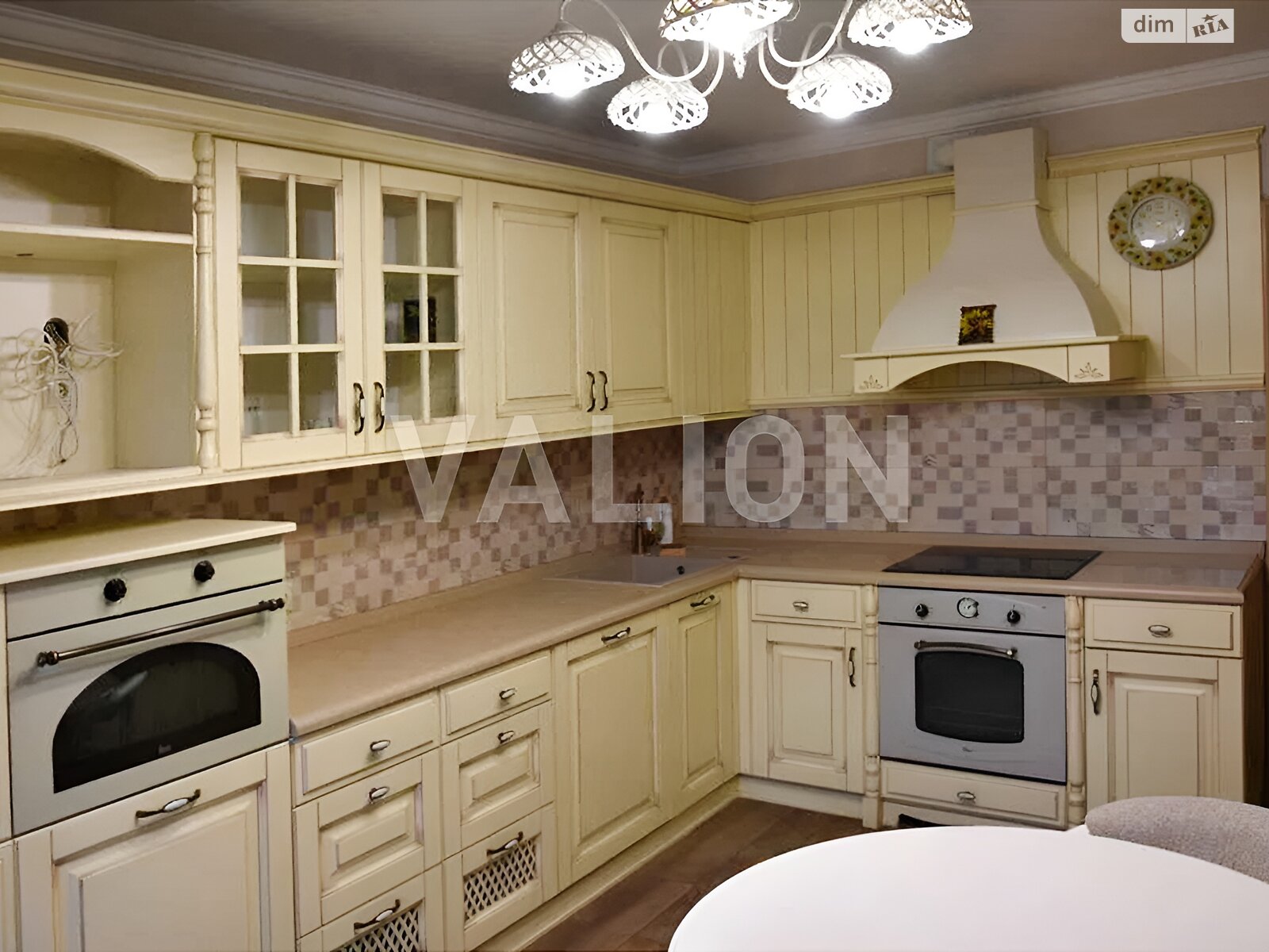Продажа трехкомнатной квартиры в Киеве, на ул. Михаила Максимовича 9А, район Голосеевский фото 1 Продажа трехкомнатной квартиры в Киеве, на ул. Михаила Максимовича 9А, район Голосеевский фото 1