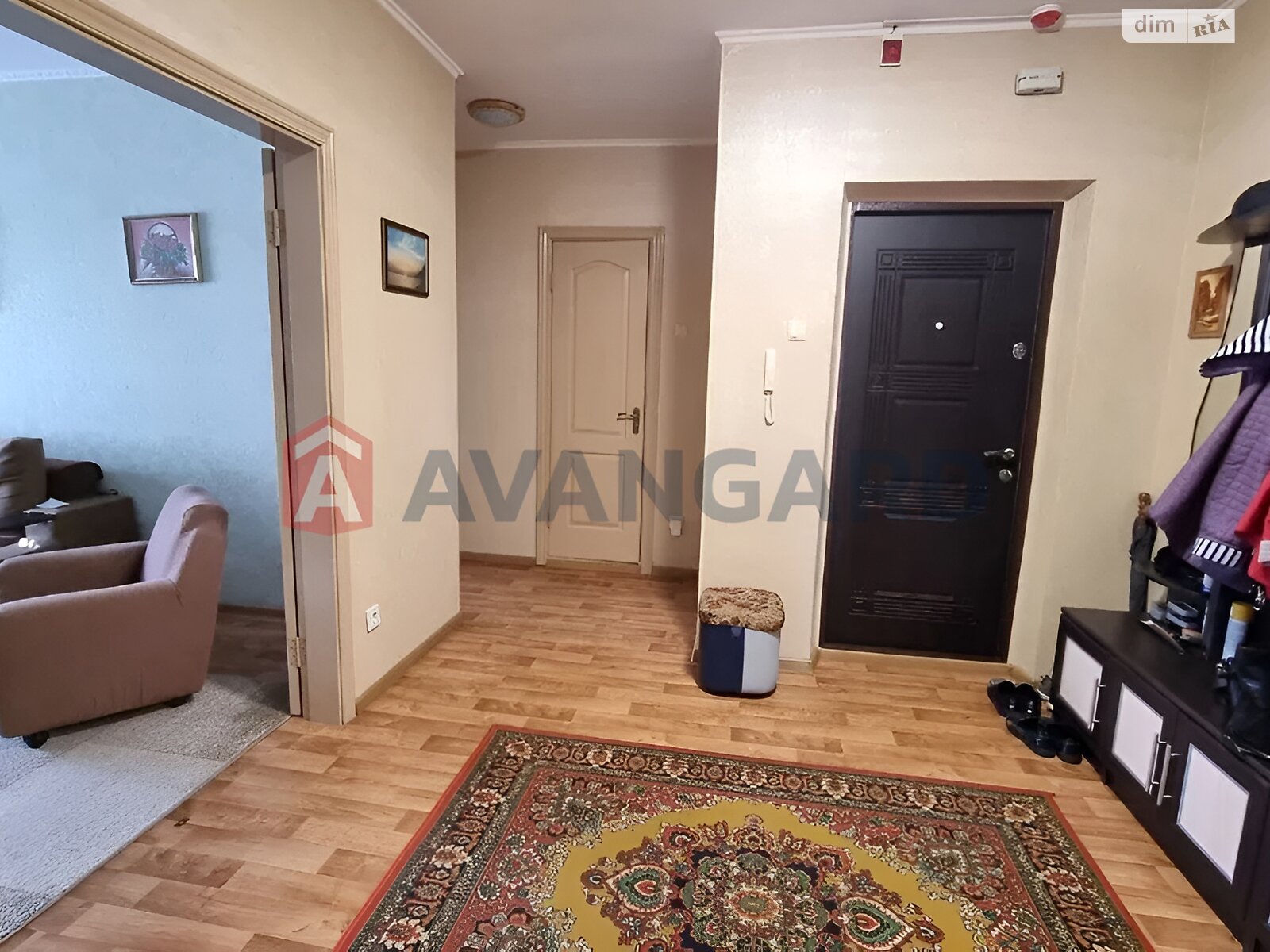 Продажа трехкомнатной квартиры в Киеве, на ул. Михаила Максимовича 9, район Голосеевский фото 1 Продажа трехкомнатной квартиры в Киеве, на ул. Михаила Максимовича 9, район Голосеевский фото 1