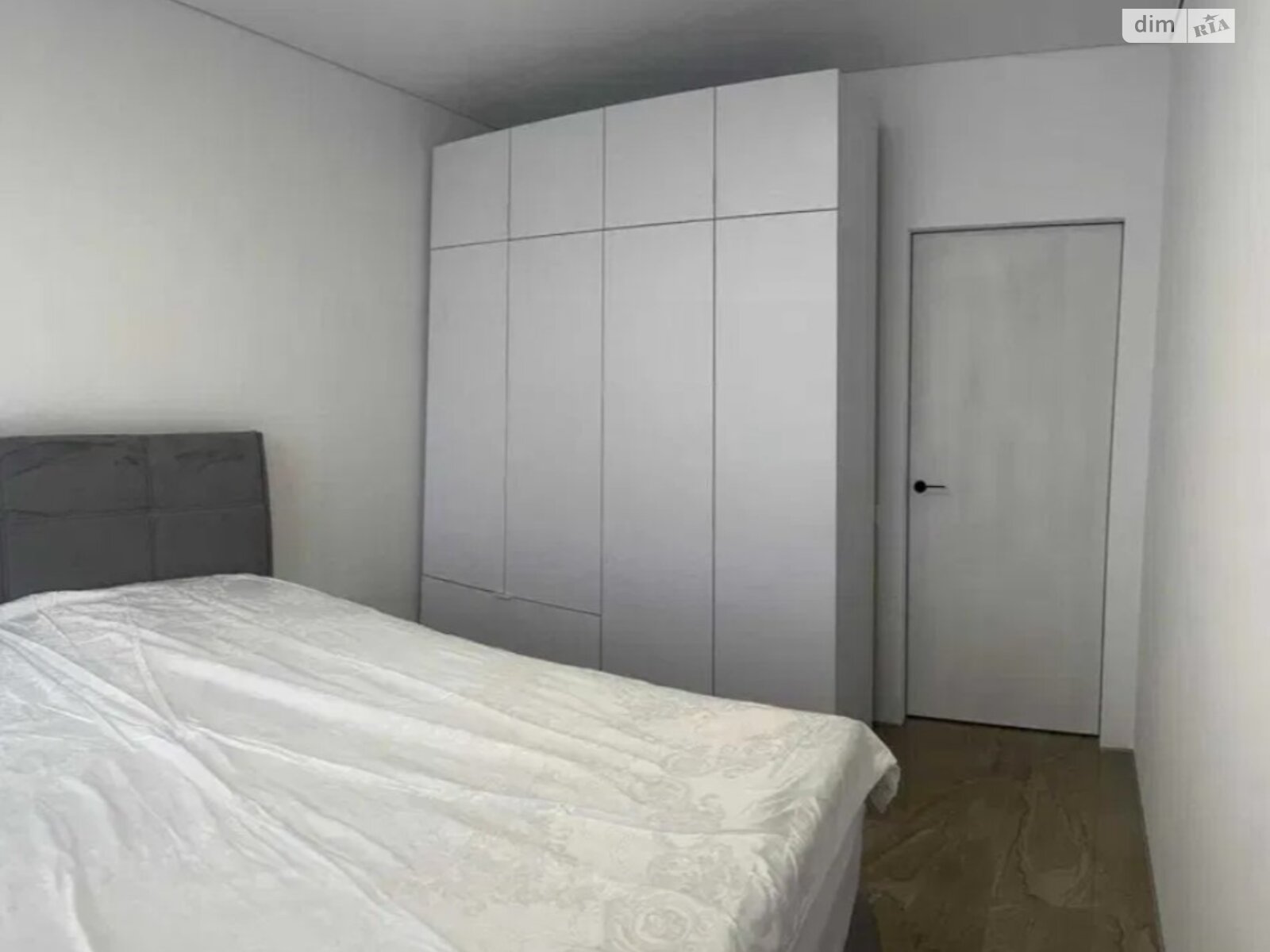 Продаж однокімнатної квартири в Києві, на вул. Михайла Максимовича 26Б, район Голосіївський фото 1 Продаж однокімнатної квартири в Києві, на вул. Михайла Максимовича 26Б, район Голосіївський фото 1
