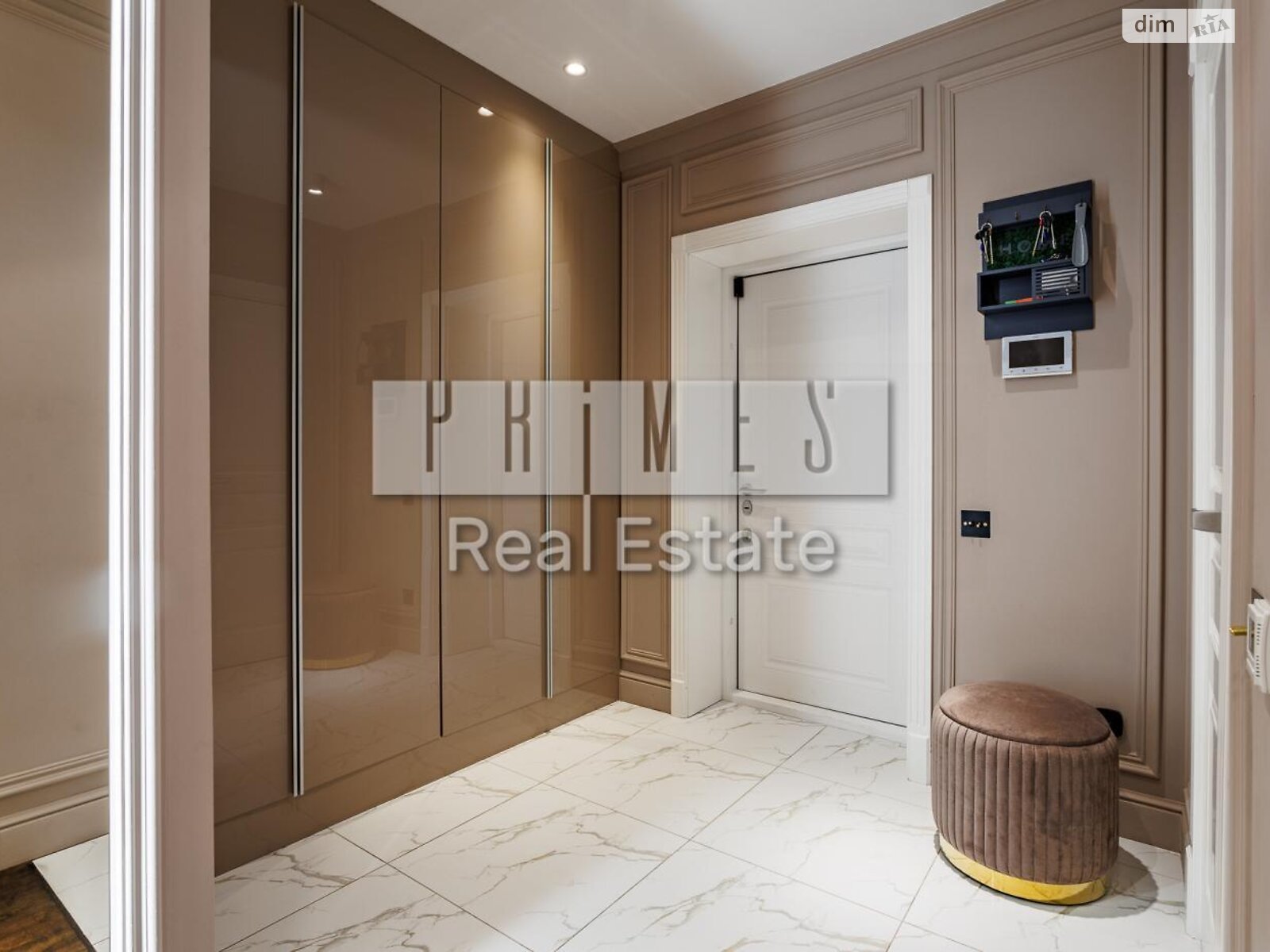 Продажа четырехкомнатной квартиры в Киеве, на ул. Михаила Максимовича 3Г, район Голосеевский фото 1 Продажа четырехкомнатной квартиры в Киеве, на ул. Михаила Максимовича 3Г, район Голосеевский фото 1