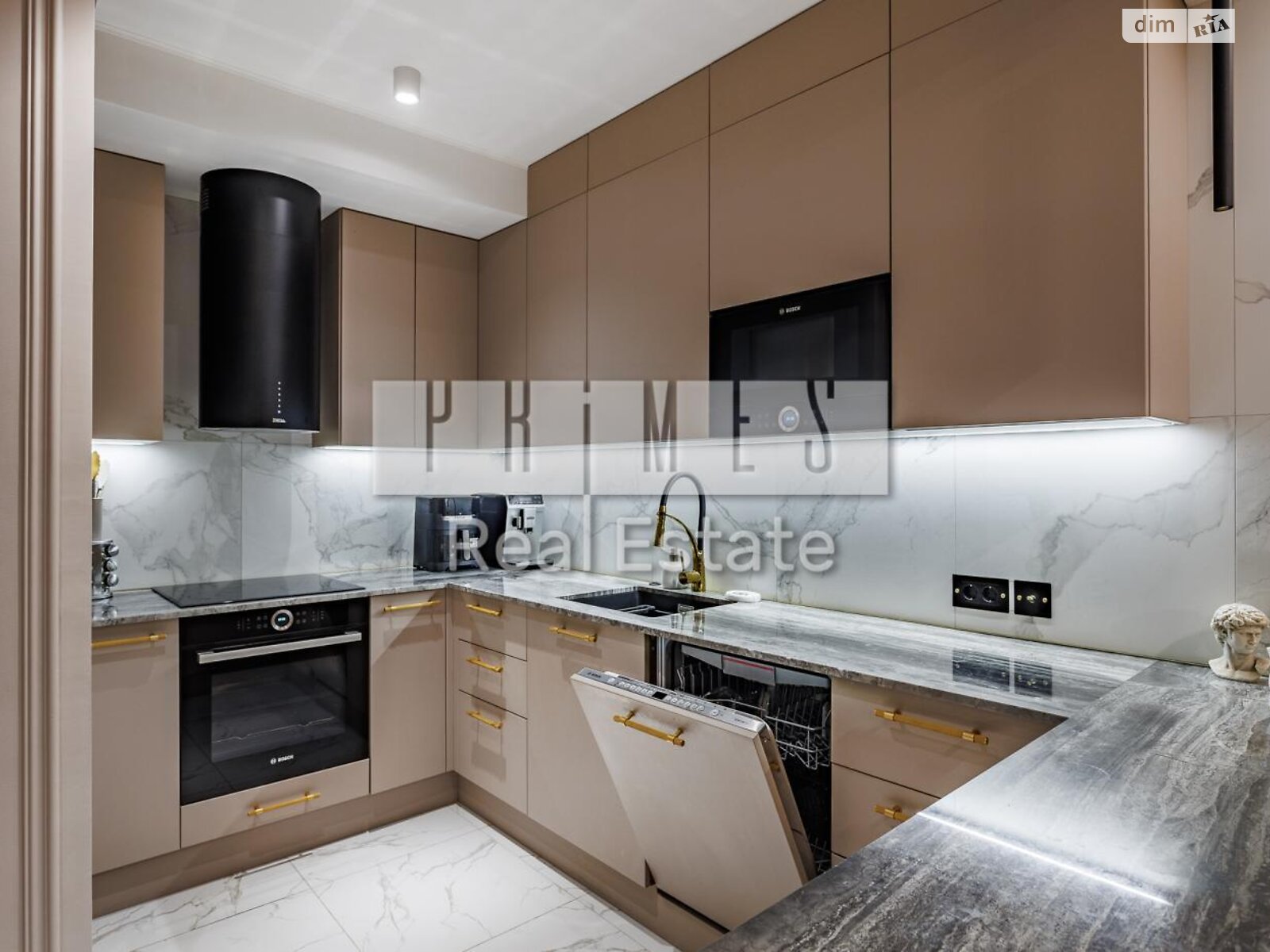 Продажа четырехкомнатной квартиры в Киеве, на ул. Михаила Максимовича 3Г, район Голосеевский фото 1 Продажа четырехкомнатной квартиры в Киеве, на ул. Михаила Максимовича 3Г, район Голосеевский фото 1