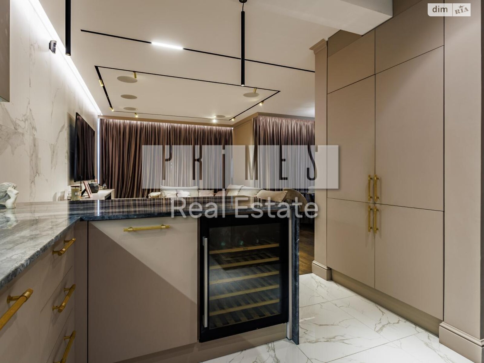 Продажа четырехкомнатной квартиры в Киеве, на ул. Михаила Максимовича 3Г, район Голосеевский фото 1 Продажа четырехкомнатной квартиры в Киеве, на ул. Михаила Максимовича 3Г, район Голосеевский фото 1