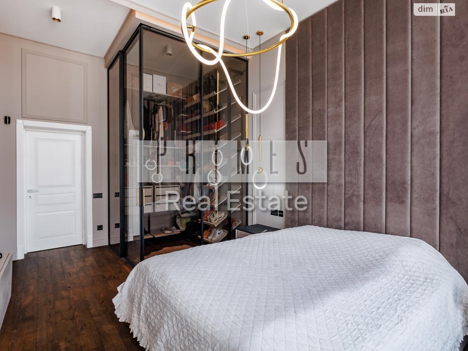 Продажа четырехкомнатной квартиры в Киеве, на ул. Михаила Максимовича 3Г, район Голосеевский фото 1 Продажа четырехкомнатной квартиры в Киеве, на ул. Михаила Максимовича 3Г, район Голосеевский фото 1