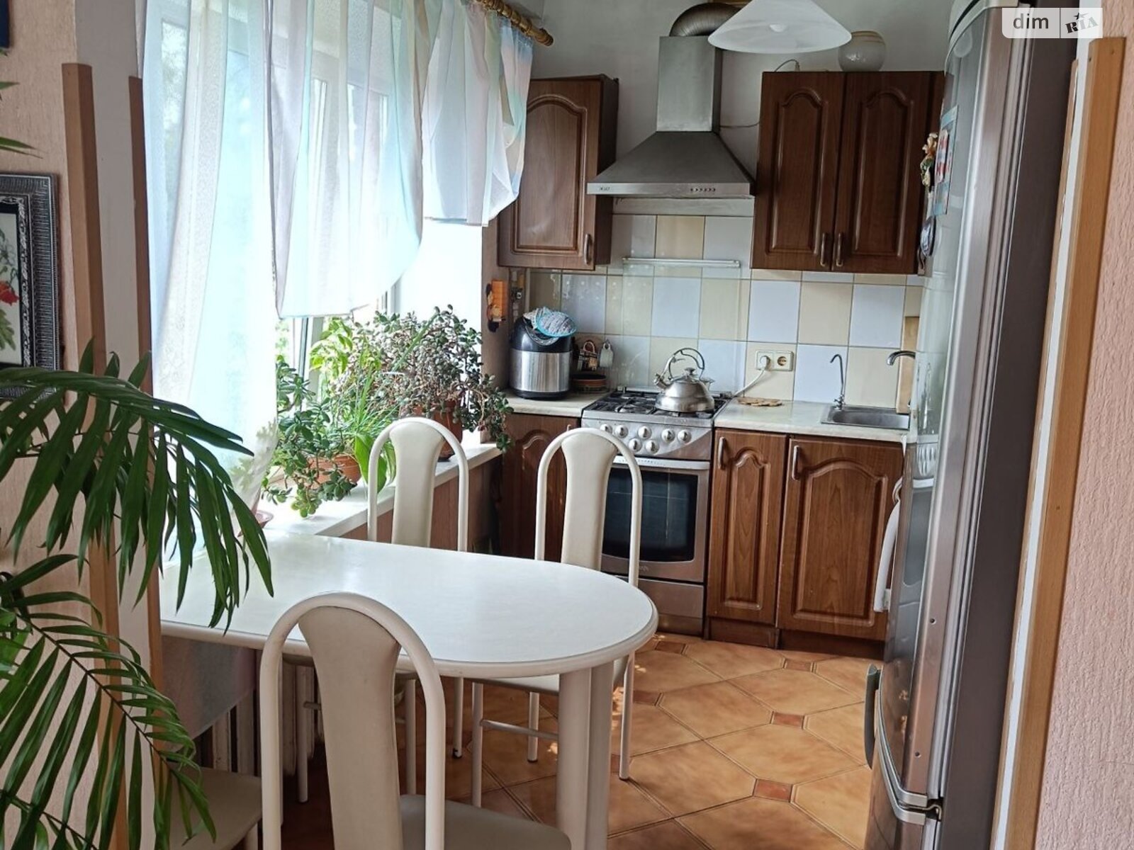 Продаж чотирикімнатної квартири в Києві, на вул. Михайла Стельмаха 6, район Голосіївський фото 1 Продаж чотирикімнатної квартири в Києві, на вул. Михайла Стельмаха 6, район Голосіївський фото 1