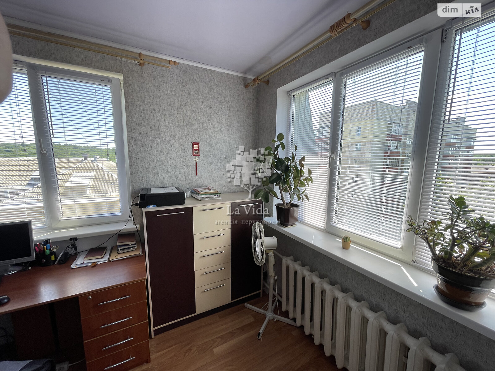 Продаж чотирикімнатної квартири в Києві, на вул. Михайла Стельмаха 6, район Голосіївський фото 1 Продаж чотирикімнатної квартири в Києві, на вул. Михайла Стельмаха 6, район Голосіївський фото 1