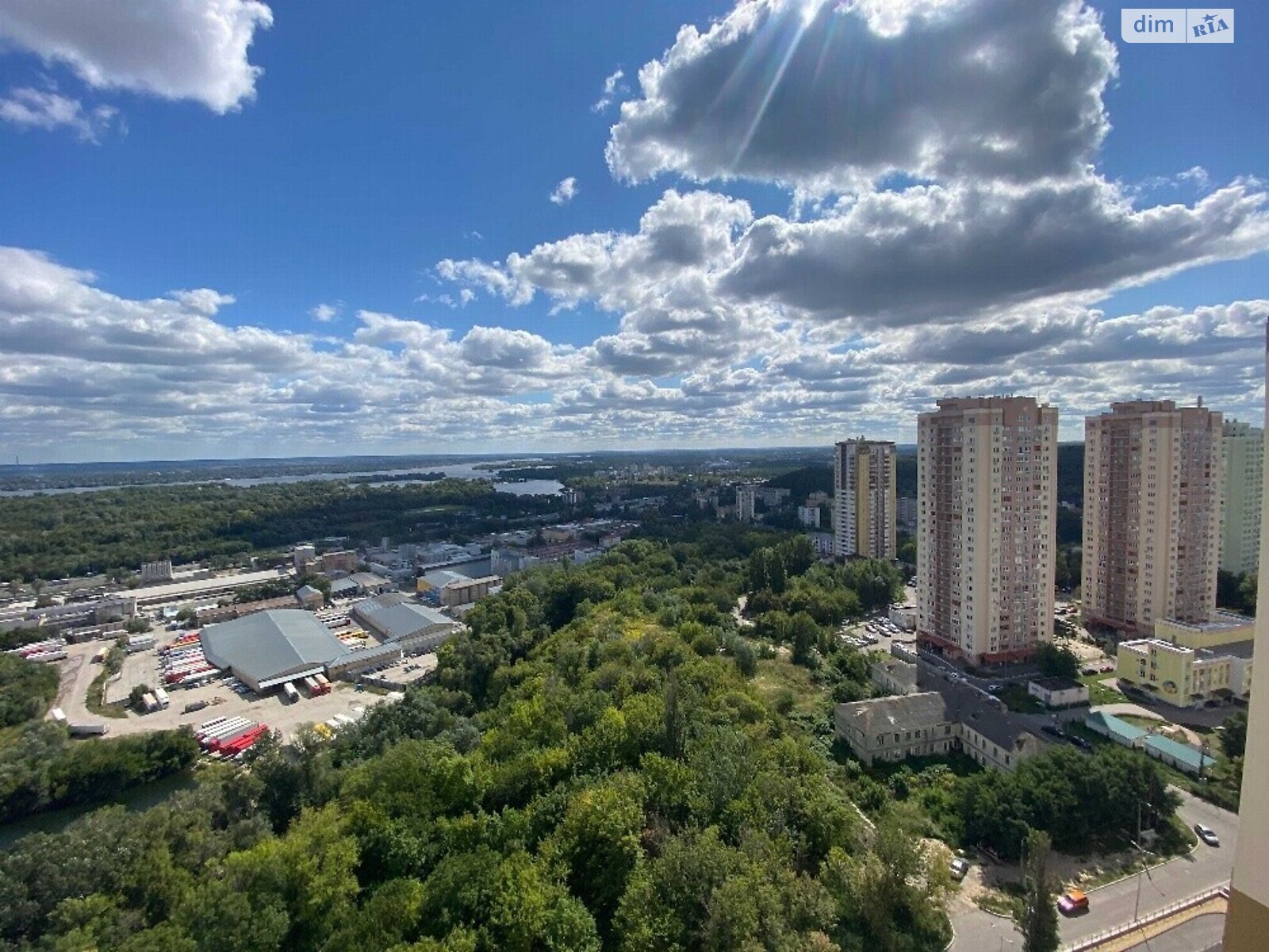 Продаж трикімнатної квартири в Києві, на пров. Моторний 11, район Голосіївський фото 1 Продаж трикімнатної квартири в Києві, на пров. Моторний 11, район Голосіївський фото 1