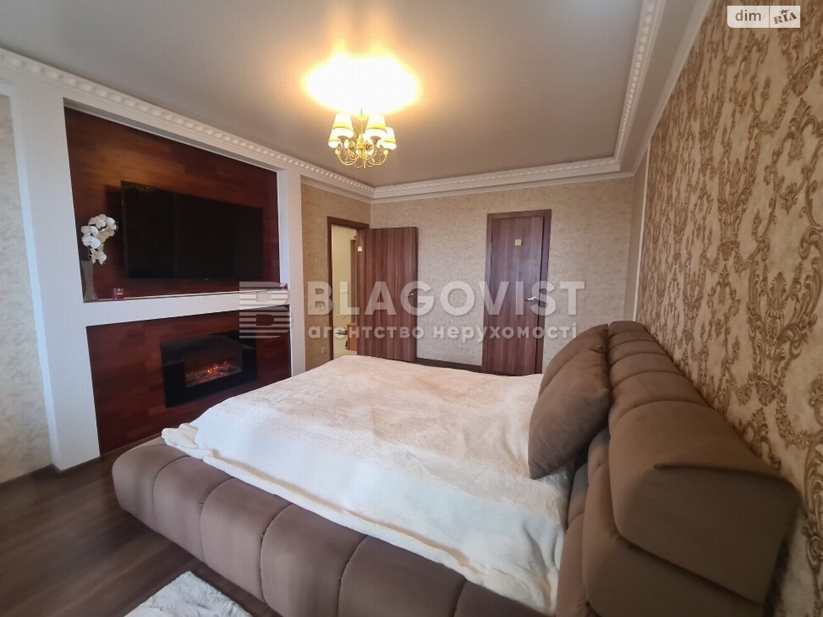 Продажа двухкомнатной квартиры в Киеве, на просп. Науки 55А, район Голосеевский фото 1