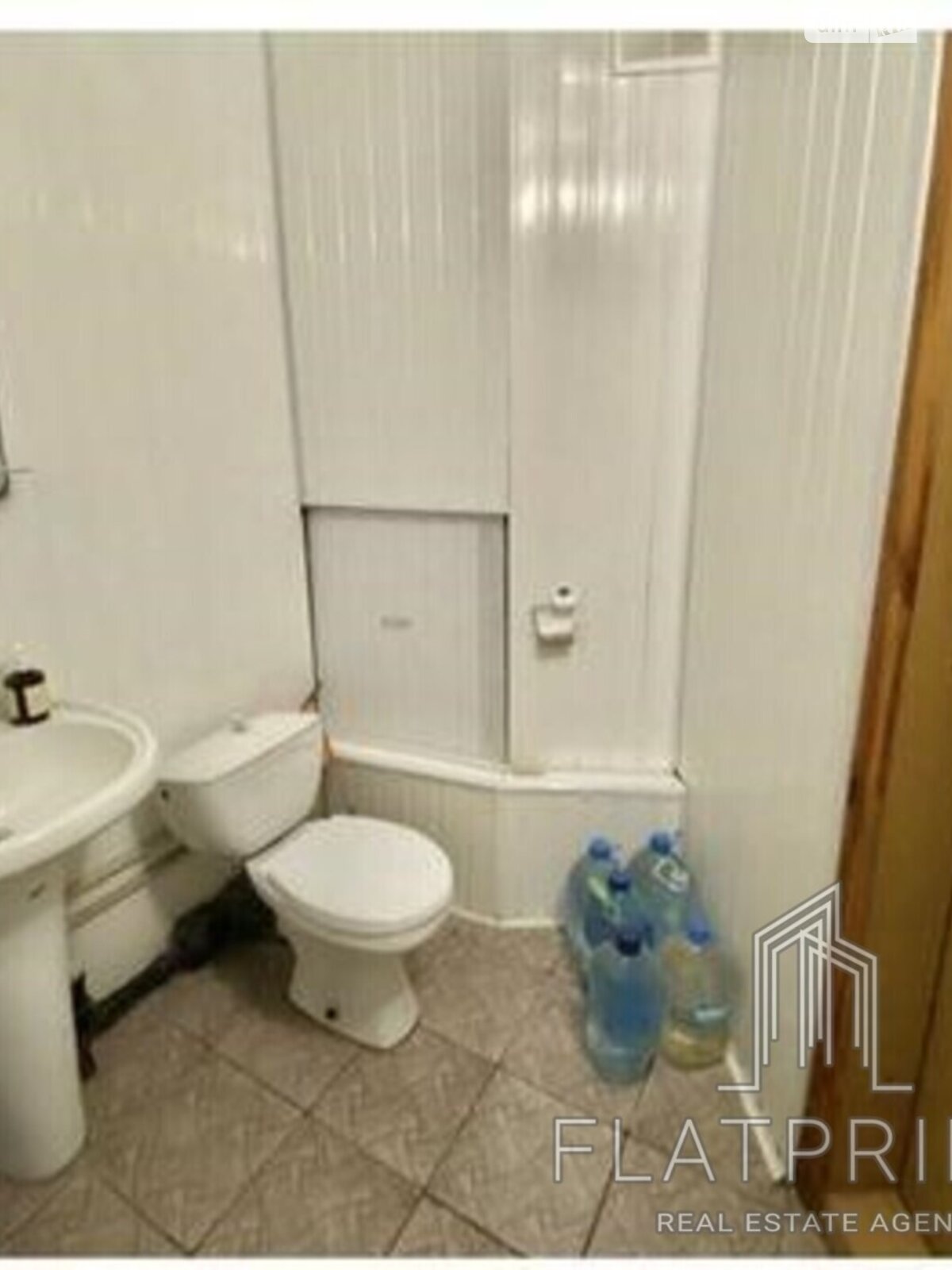 Продажа трехкомнатной квартиры в Киеве, на просп. Науки 54Б, район Голосеевский фото 1 Продажа трехкомнатной квартиры в Киеве, на просп. Науки 54Б, район Голосеевский фото 1