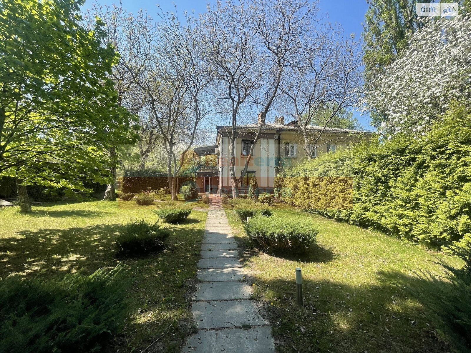 Продажа пятикомнатной квартиры в Киеве, на просп. Науки 42/1 корпус 4, район Голосеевский фото 1 Продажа пятикомнатной квартиры в Киеве, на просп. Науки 42/1 корпус 4, район Голосеевский фото 1