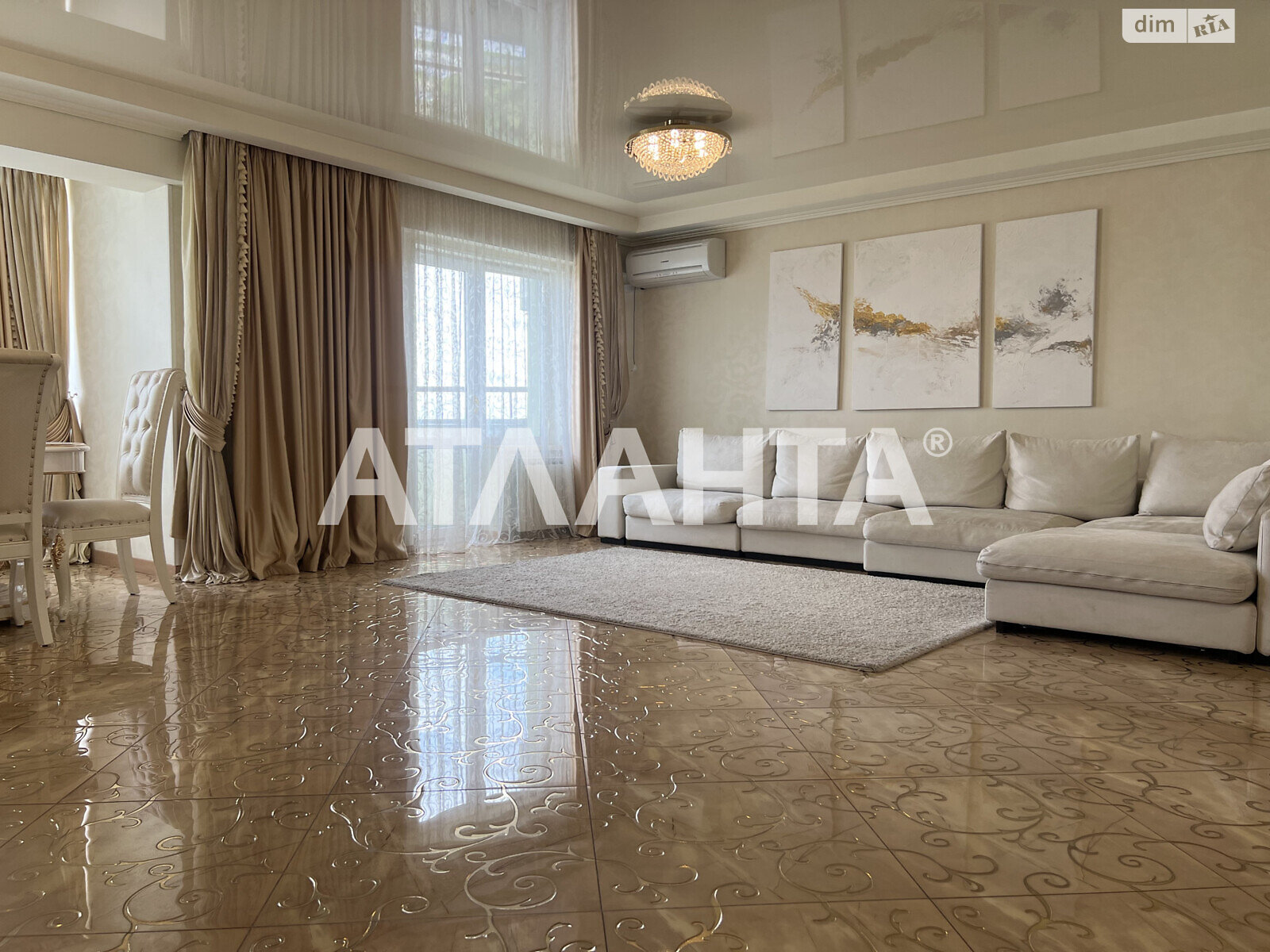 Продажа четырехкомнатной квартиры в Киеве, на просп. Науки, кв. 777, район Мышеловка фото 1