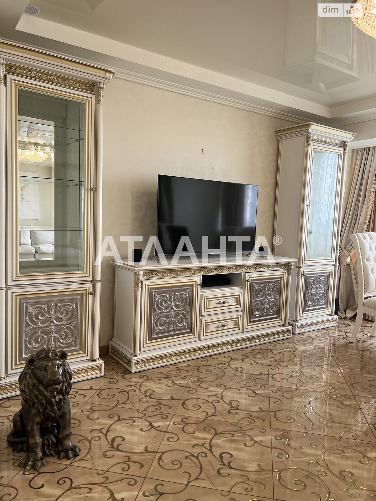 Продажа четырехкомнатной квартиры в Киеве, на просп. Науки, кв. 777, район Мышеловка фото 1