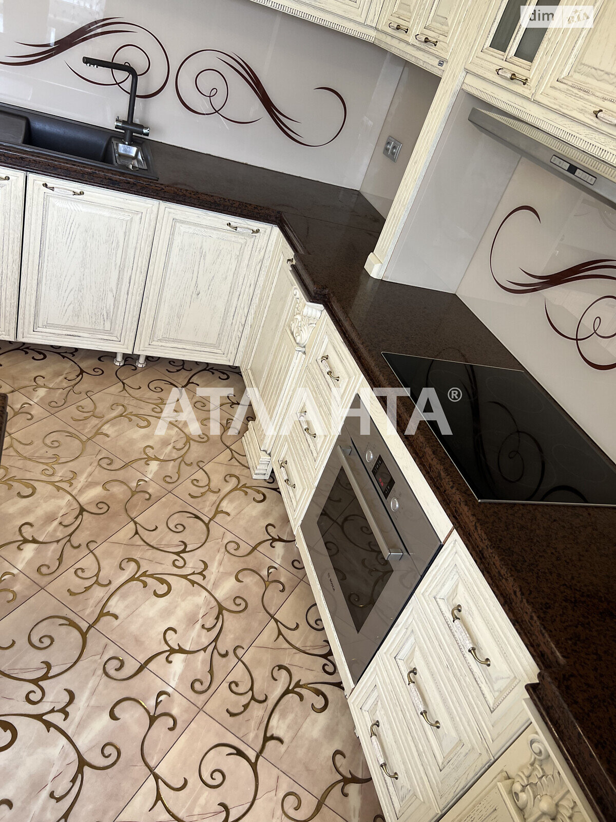 Продажа четырехкомнатной квартиры в Киеве, на просп. Науки, кв. 777, район Мышеловка фото 1