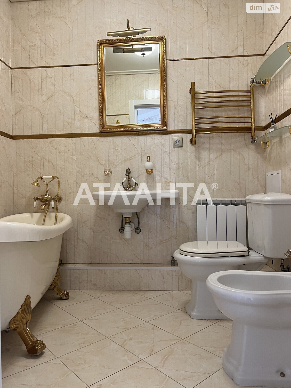 Продажа четырехкомнатной квартиры в Киеве, на просп. Науки, кв. 777, район Мышеловка фото 1