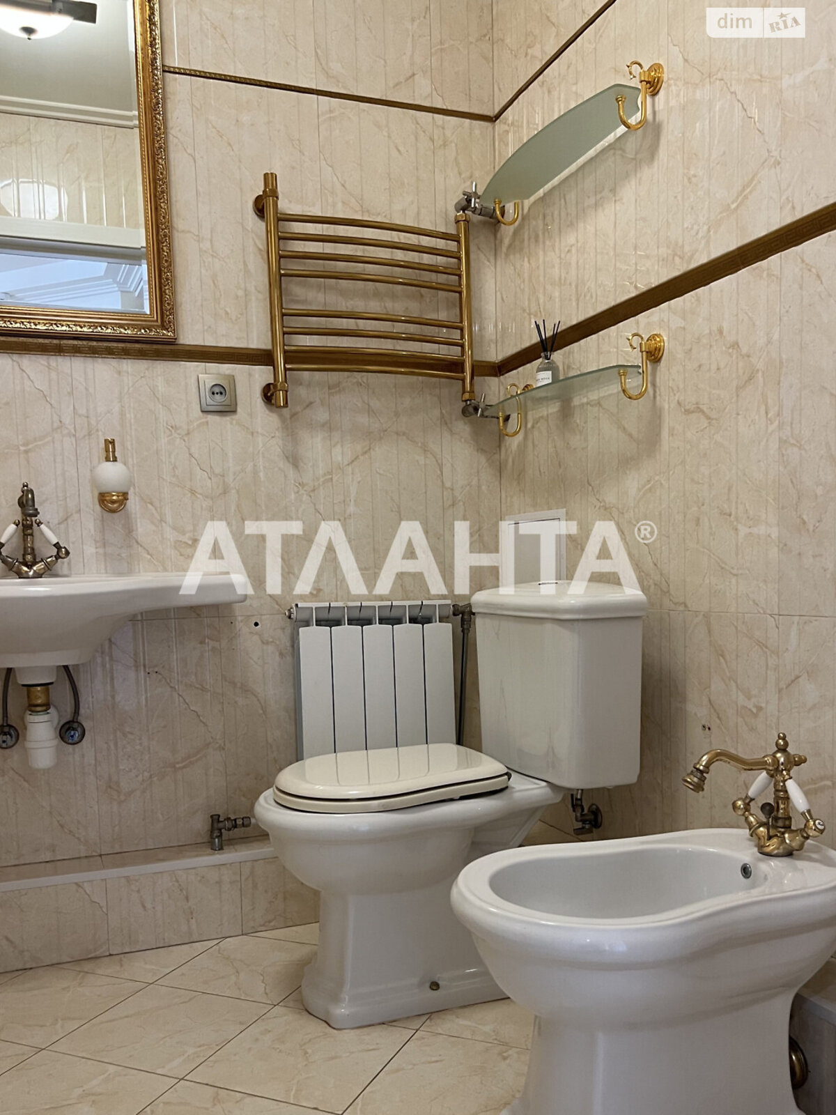 Продажа четырехкомнатной квартиры в Киеве, на просп. Науки, кв. 777, район Мышеловка фото 1