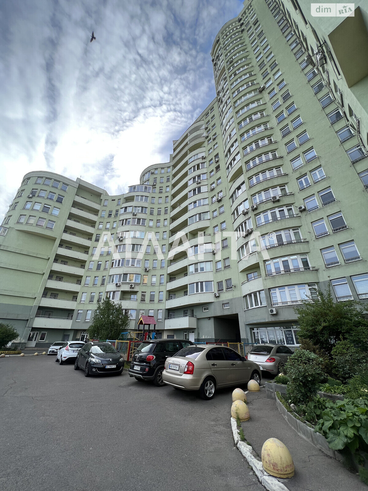 Продажа четырехкомнатной квартиры в Киеве, на просп. Науки, кв. 777, район Мышеловка фото 1