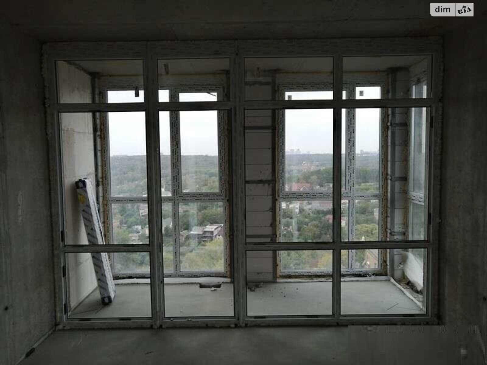 Продаж трикімнатної квартири в Києві, на просп. Науки 58, район Голосіївський фото 1 Продаж трикімнатної квартири в Києві, на просп. Науки 58, район Голосіївський фото 1