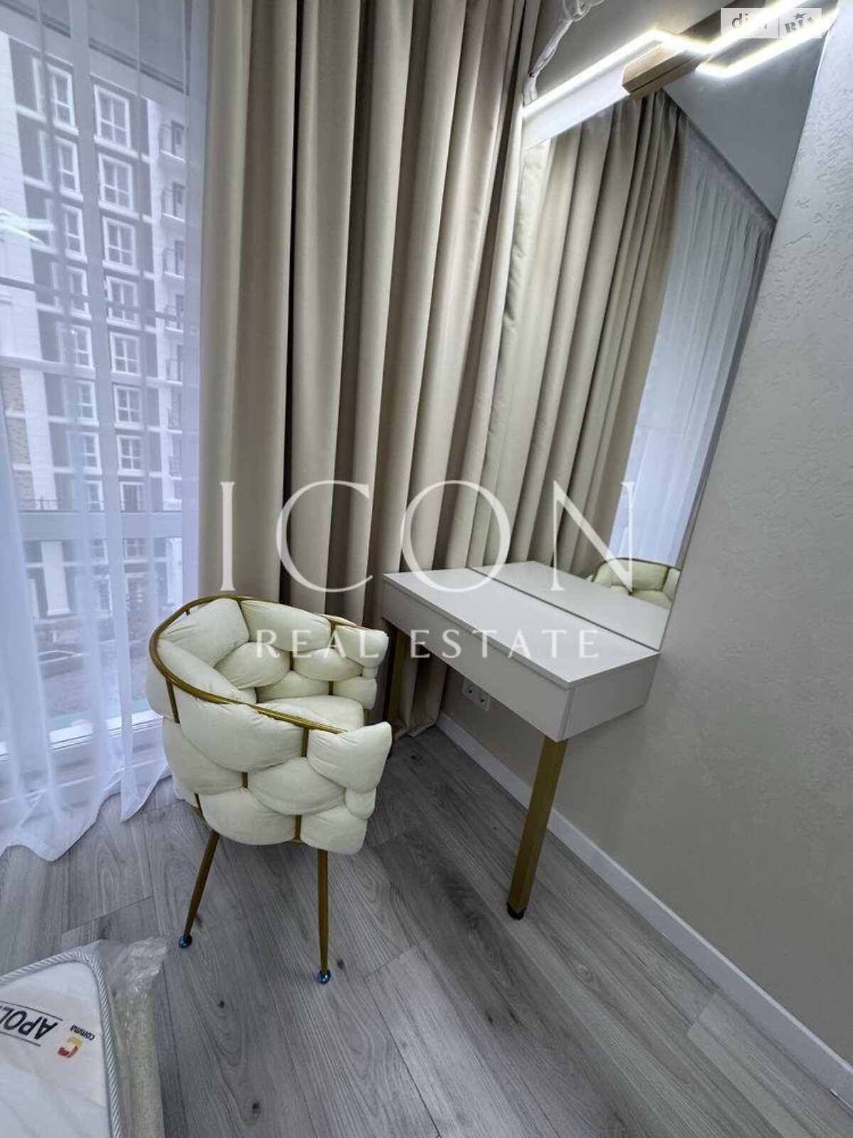 Продажа однокомнатной квартиры в Киеве, на ул. Михаила Максимовича 24, район Голосеевский фото 1