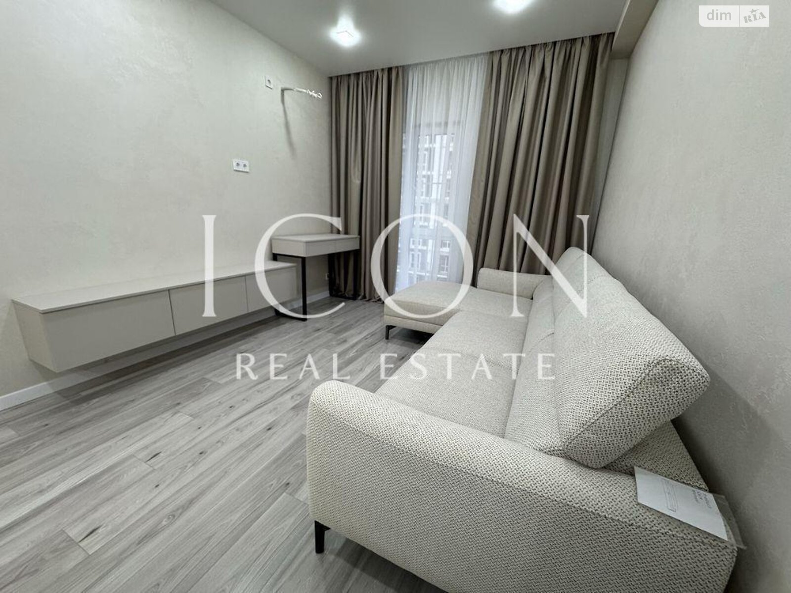 Продажа однокомнатной квартиры в Киеве, на ул. Михаила Максимовича 24, район Голосеевский фото 1